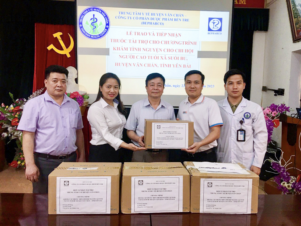 Bepharco đồng hành cùng Trung tâm Y tế Văn Chấn hỗ trợ tổ chức khám chữa bệnh tình nguyện tại xã Suối Bu, huyện Văn Chấn - Yên Bái