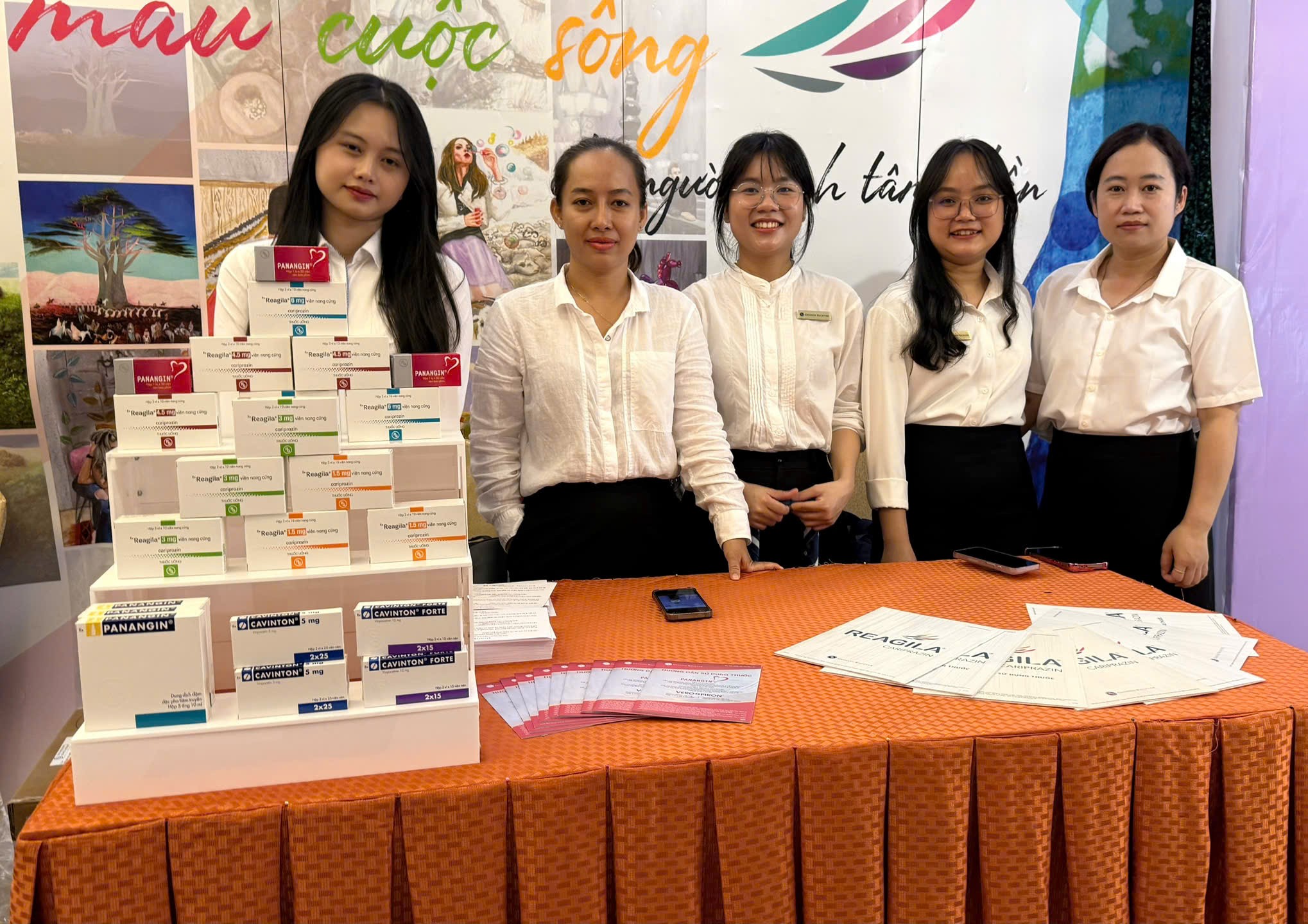 BEPHARCO ĐỒNG HÀNH CÙNG GEDEON RICHTER TẠI HỘI NGHỊ KHOA HỌC TRỌNG ĐIỂM NGÀNH Y TẾ