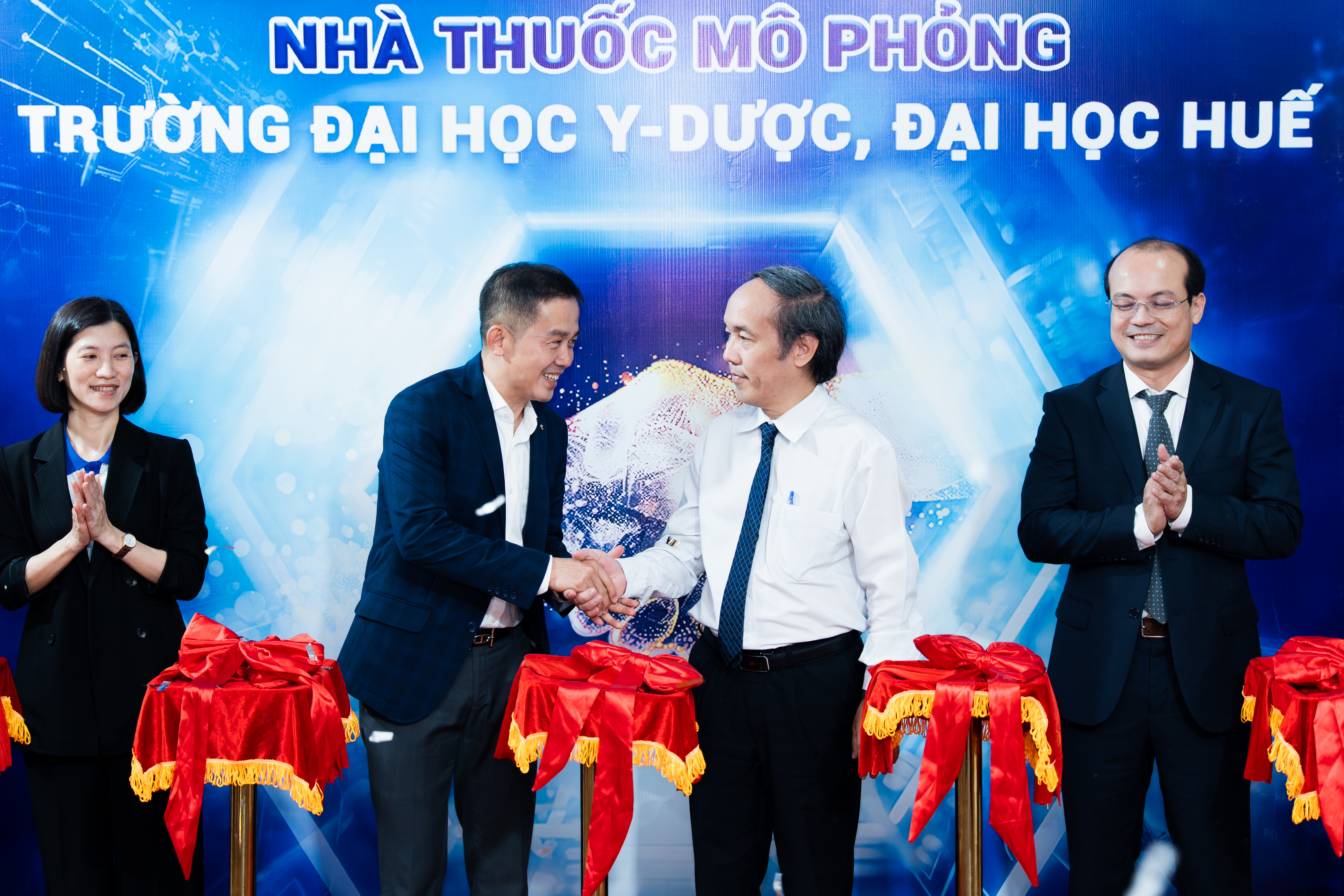 BEPHARCO ĐỒNG HÀNH CÙNG TRƯỜNG ĐẠI HỌC Y – DƯỢC, ĐẠI HỌC HUẾ NÂNG CAO CHẤT LƯỢNG ĐÀO TẠO DƯỢC SĨ TƯƠNG LAI